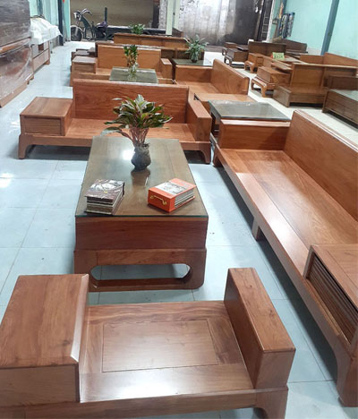 Cửa Hàng Trưng Bày Nội Thất Dũng Châm